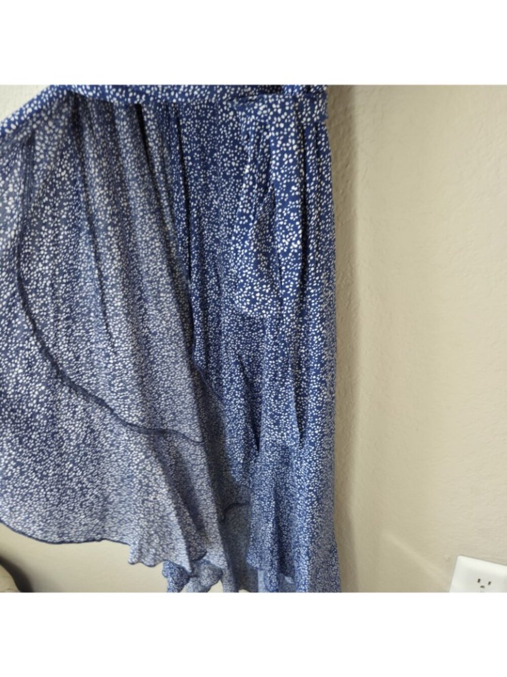 Zesica Wrap Ruffler Midi Dress Womens M Blue/White Floral Short Sleeve VNeck - Picture 9 of 16